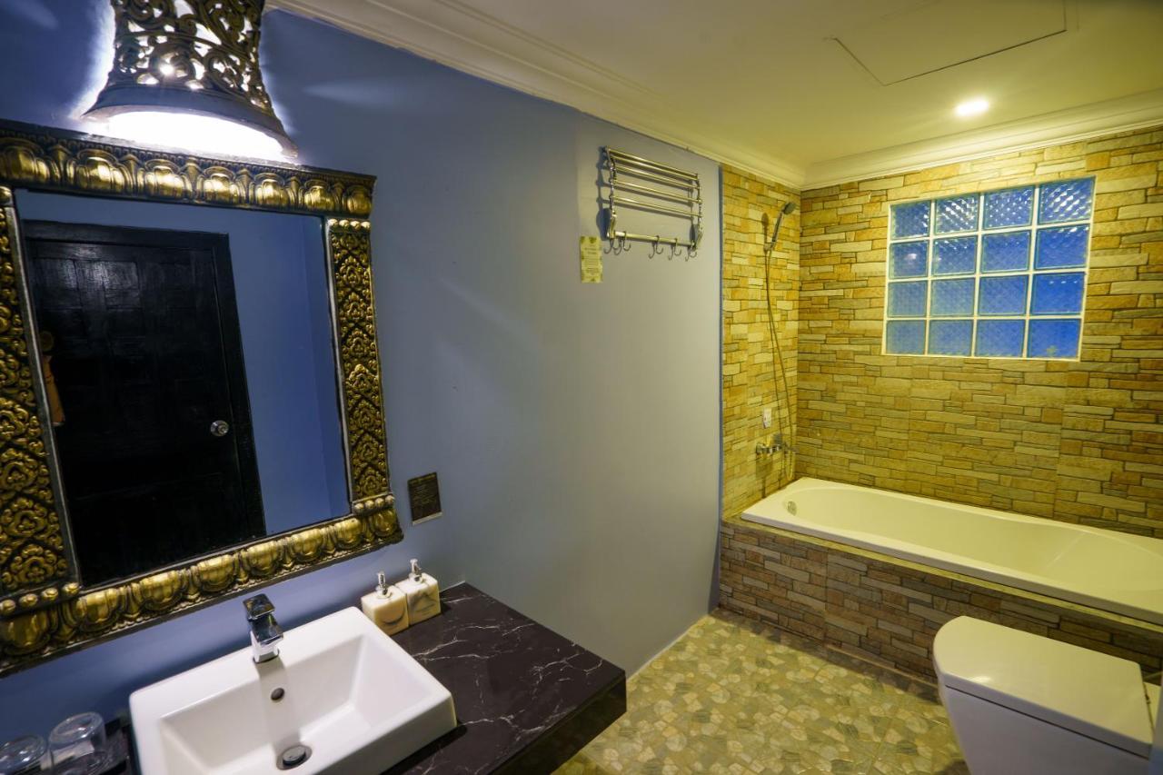 The Rabbit Hole Hotel & Spa Сием Реап Екстериор снимка